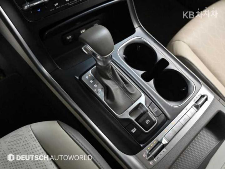 Kia Carnival D2.2 Prestige 10