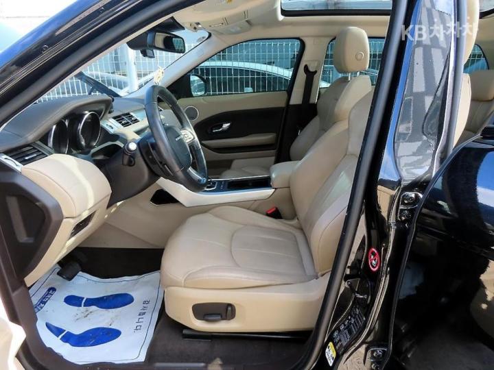 Land Rover Range Rover Evoque 5 Duo 2.0 TD4 SE 6