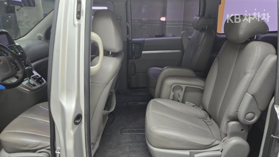 2012 - kia carnival