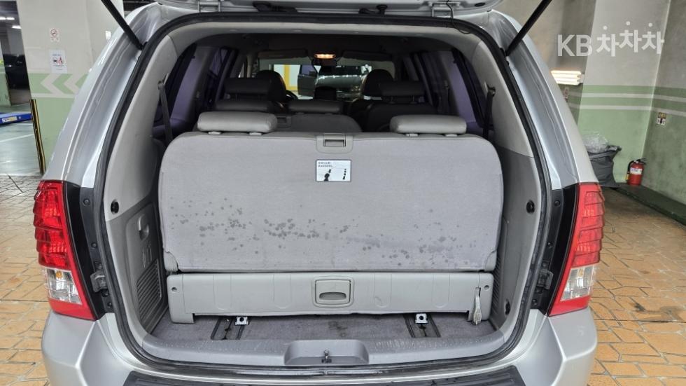 2012 - kia carnival