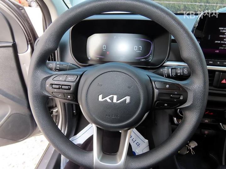 Kia Morning 1.0 Gasoline Van Prestige - фото 8