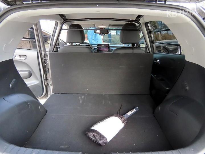 Kia Morning 1.0 Gasoline Van Prestige - фото 17