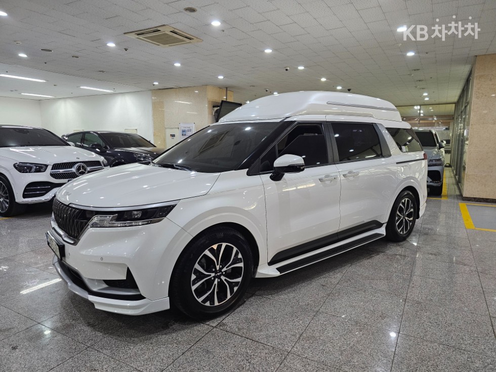 2022 - kia carnival