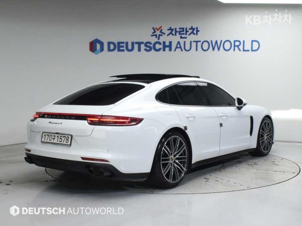 Porsche Panamera — miniaturë 2