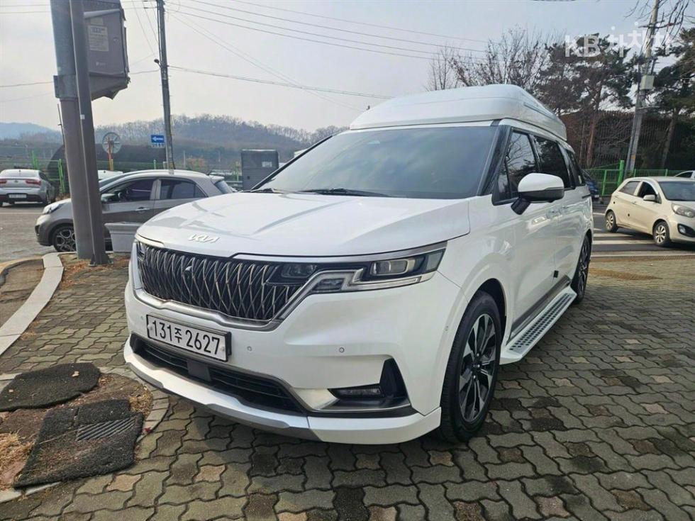 2022 - kia carnival