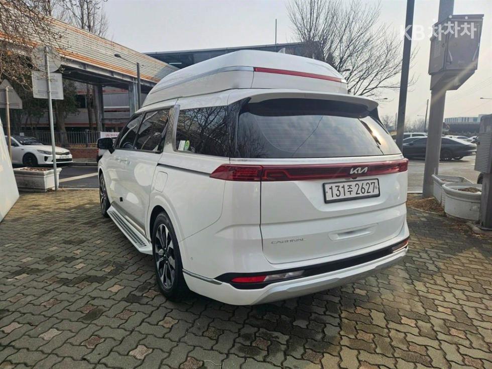 2022 - kia carnival