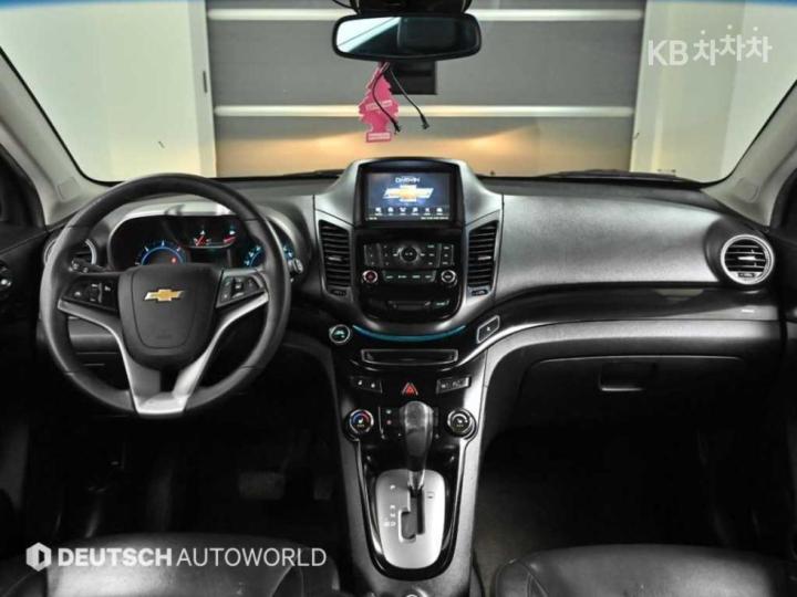 Chevrolet Orlando LTZ Premium 8