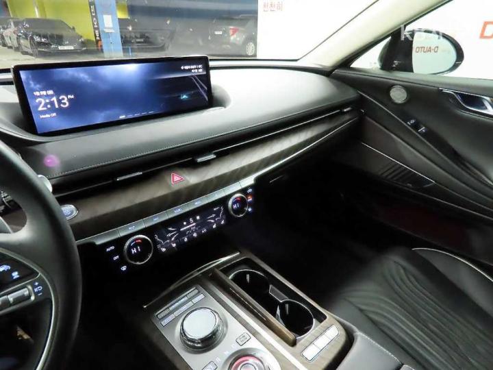 Genesis G80 3.5 T-GDi AWD - фото 12