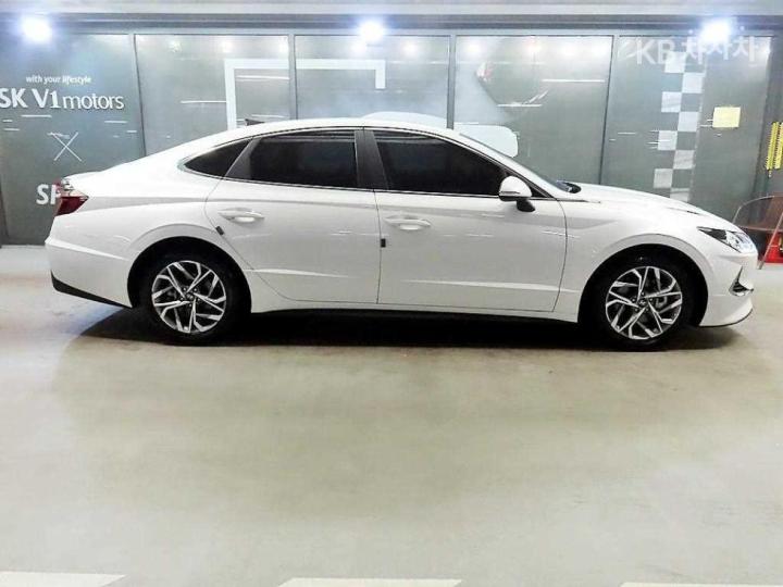 Hyundai Sonata 2.0 Premium Family - фото 3