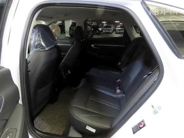 Hyundai Sonata 2.0 Premium Family - фото 7