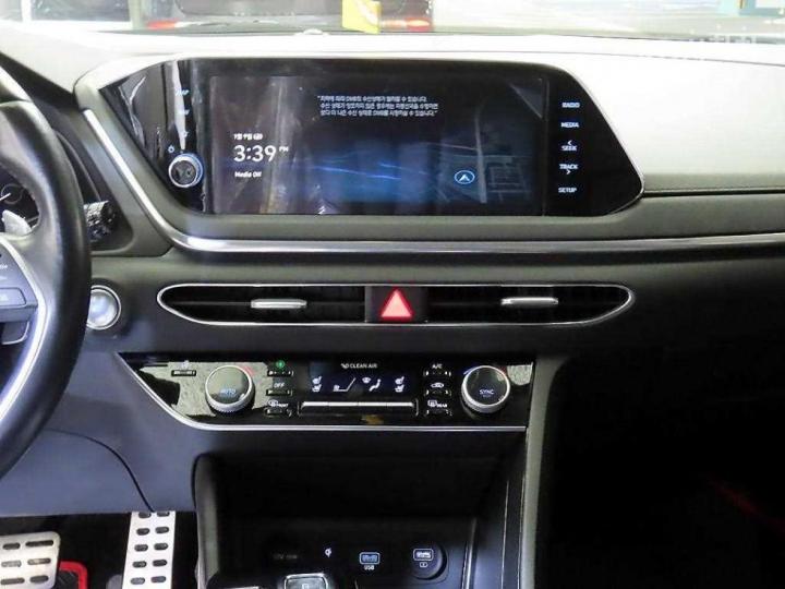 Hyundai Sonata 2.0 Premium Family - фото 11