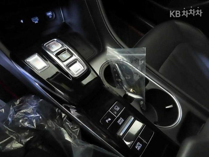 Hyundai Sonata 2.0 Premium Family - фото 12