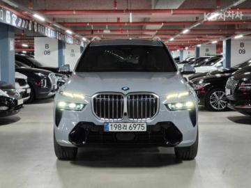 BMW X7 xDrive 40i — foto 1