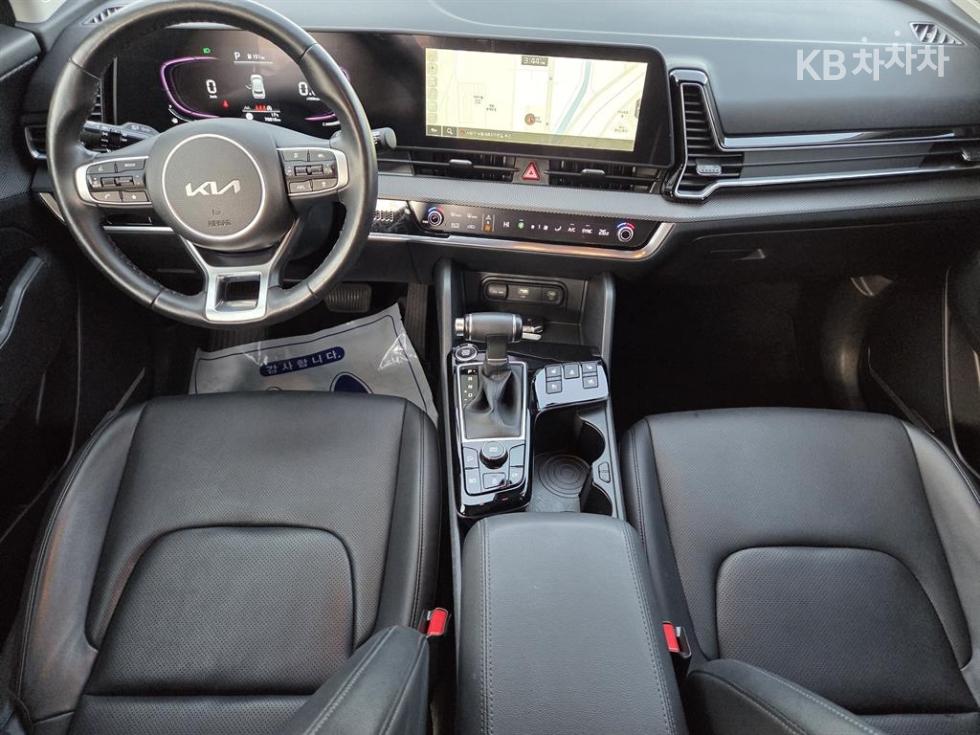 2022 - kia sportage