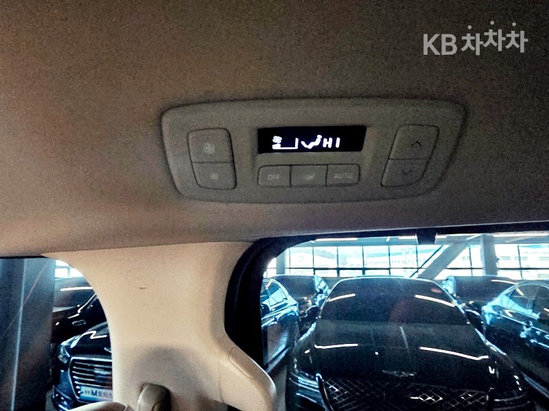 2021 - kia carnival