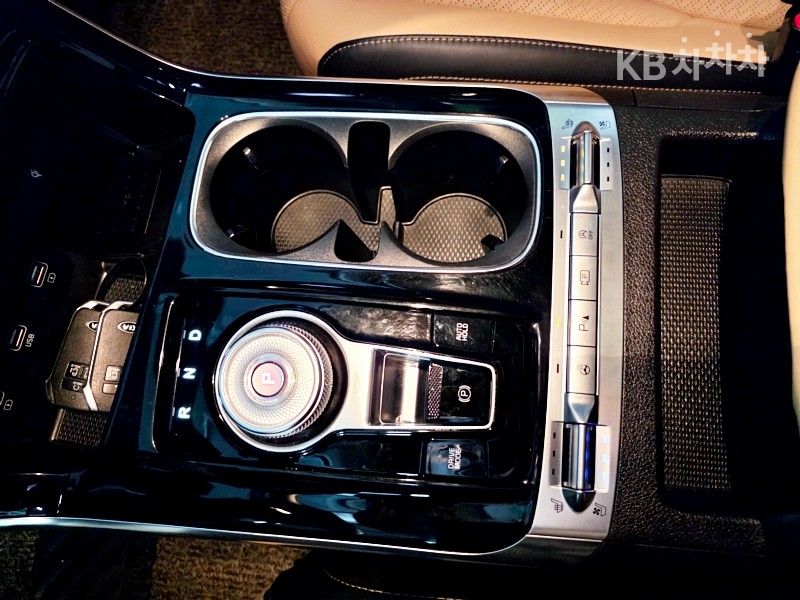 2021 - kia carnival