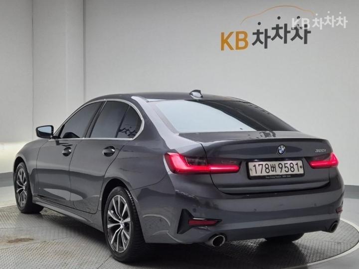 BMW 3 Series G20 320i Base Type — фото 4