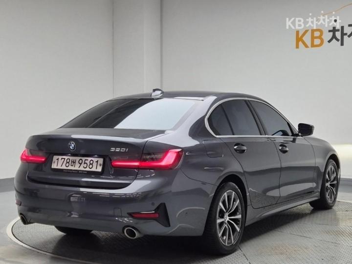 BMW 3 Series G20 320i Base Type — фото 2