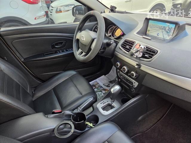 Renault SM3 Neo SE Base Type 8