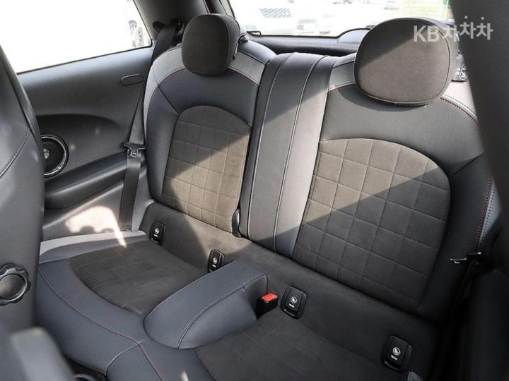 Mini Cooper 3 Duo S 2.0 JCW Base Type 8