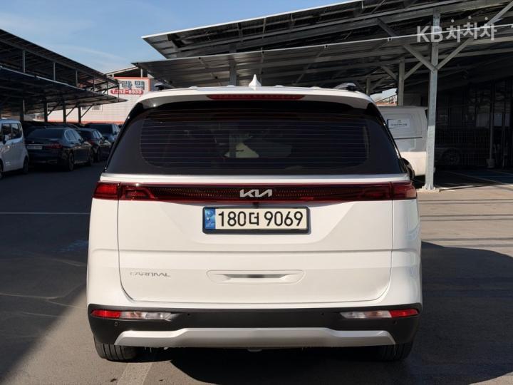 Kia Carnival D2.2 Prestige — фото 5
