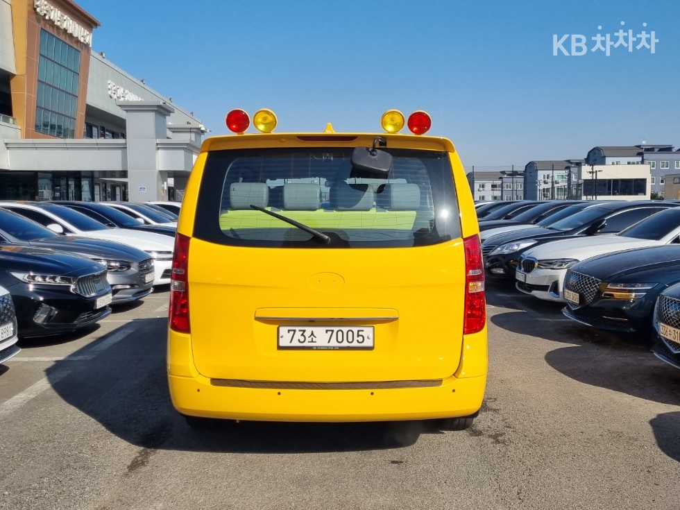 Hyundai Starex — miniaturë 4
