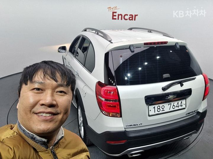 Chevrolet Captiva 2WD LT Premium 8