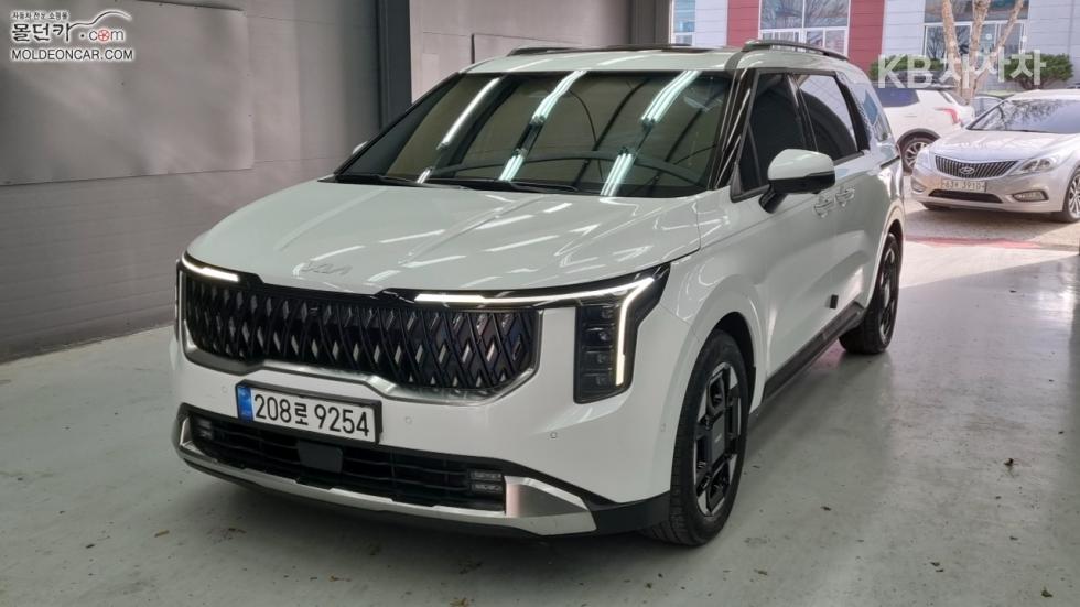 Kia 더 뉴 카니발 4세대 D2.2 9인승 시그니처 - фото 1