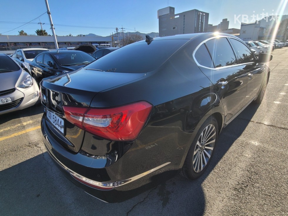 2013 - kia k7
