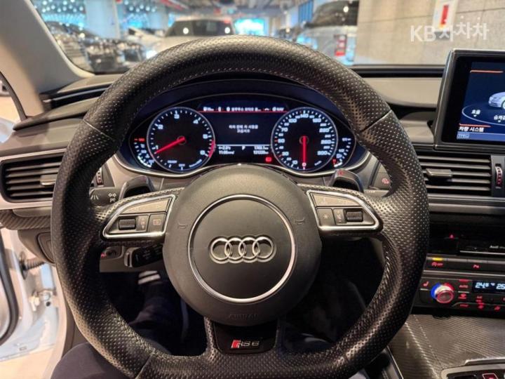 Audi A7 55 TDI Quattro 4G 8