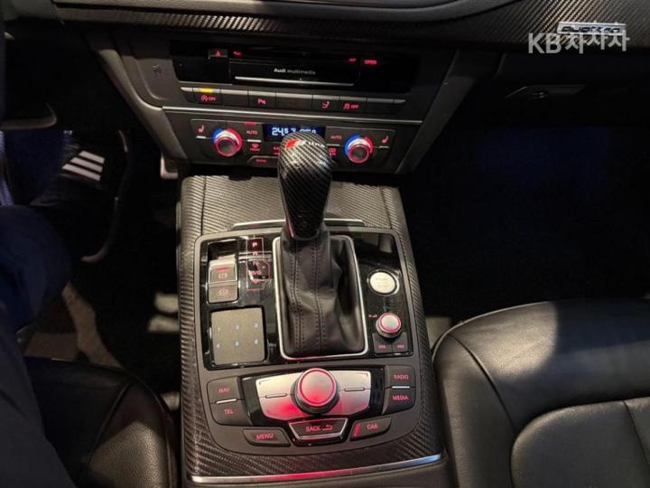 Audi A7 55 TDI Quattro 4G 9