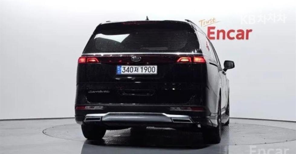 2021 - kia carnival