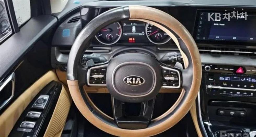 2021 - kia carnival