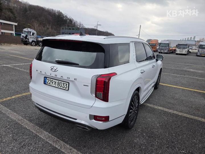 Hyundai Palisade 2.2 Diesel 7 Seater AWD Calligraphy — фото 4