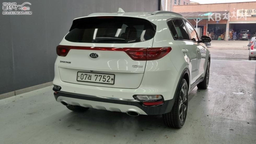 2019 - kia sportage