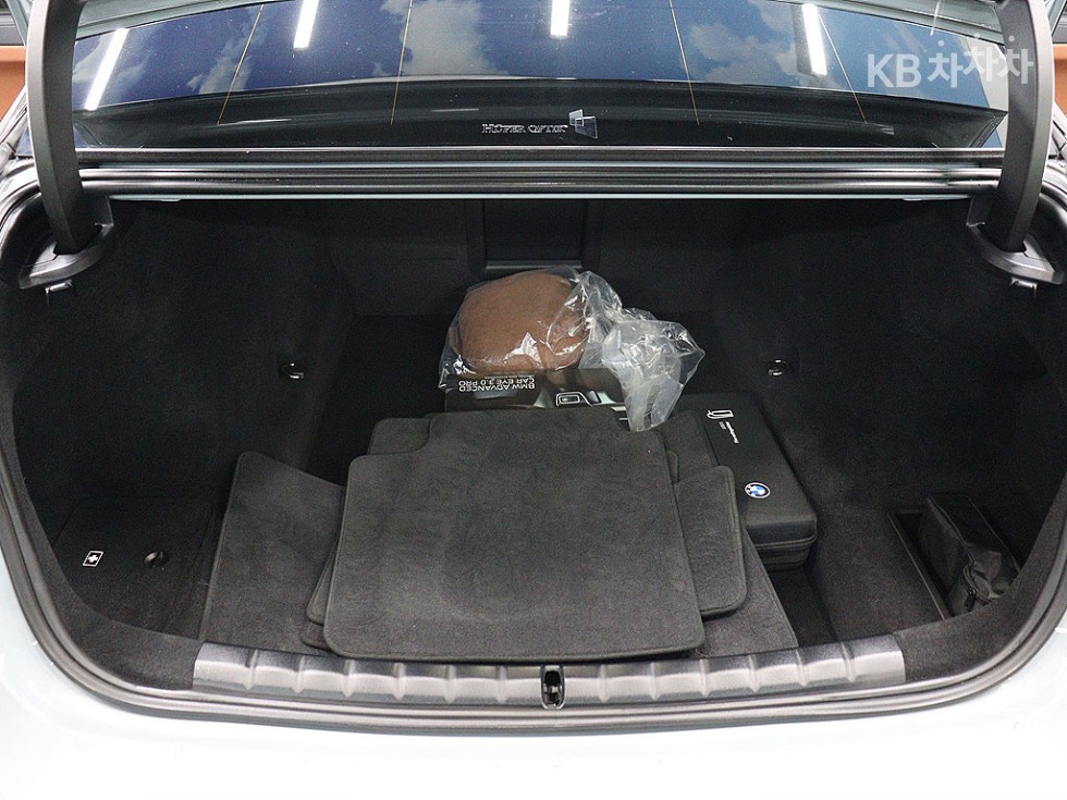 BMW 7er — miniaturë 19