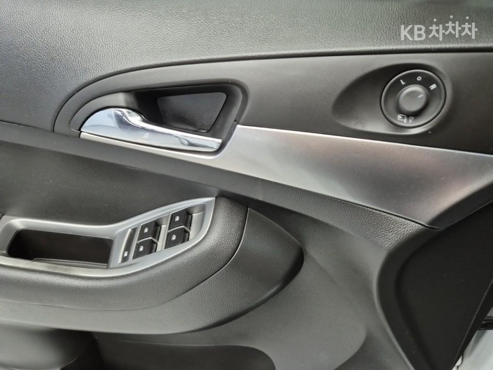 Chevrolet Orlando — miniaturë 16