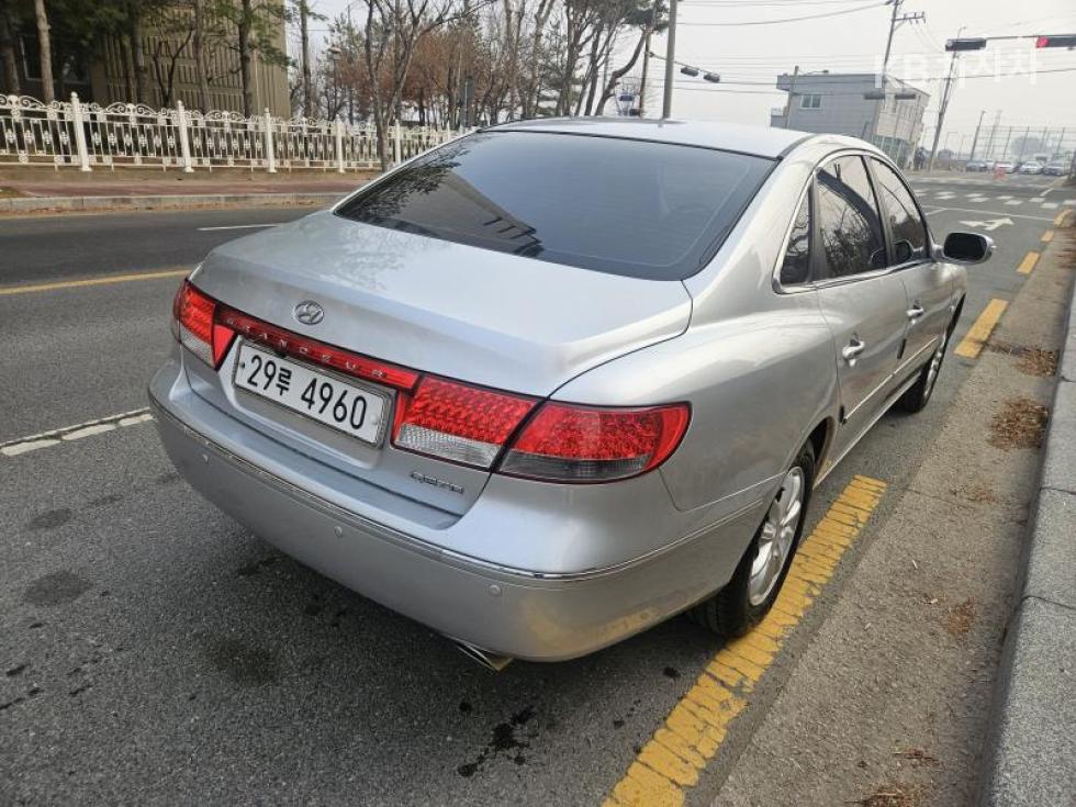 Hyundai Grandeur — miniaturë 2