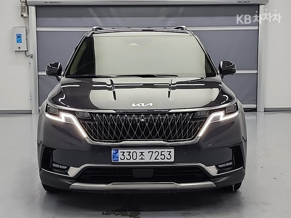 2023 - kia carnival