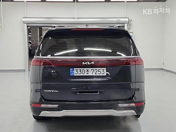 Kia Carnival G3.5 GDI Signature 4