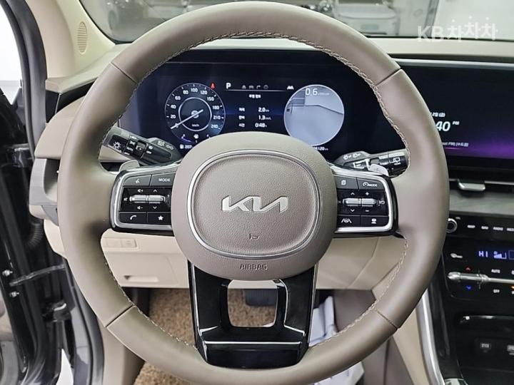 Kia Carnival G3.5 GDI Signature 10