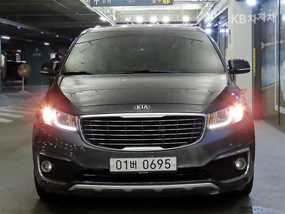 2017 - kia carnival
