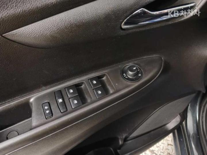 Chevrolet Spark The Next LT PLUS C-TECH 10