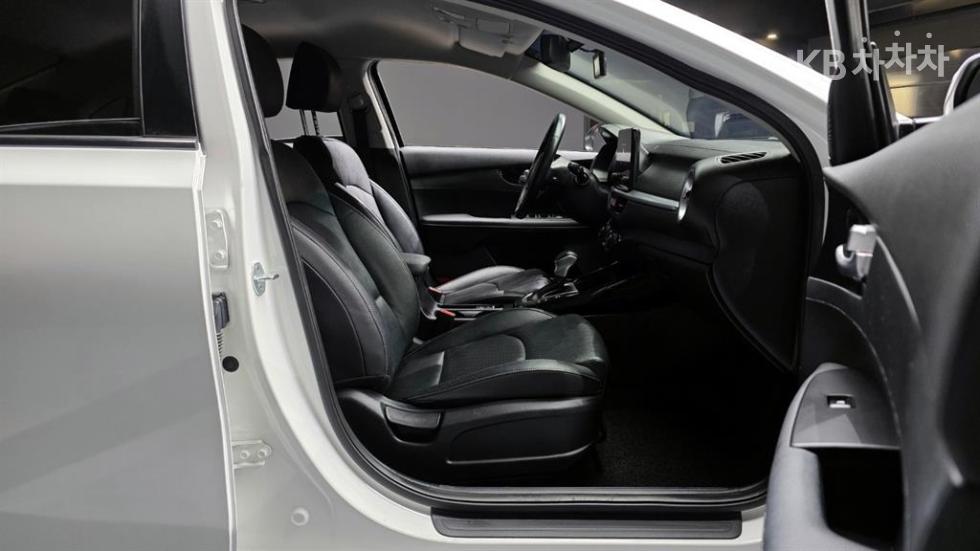 2022 - kia k3