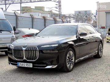 BMW 7er 740i sDrive — foto 1