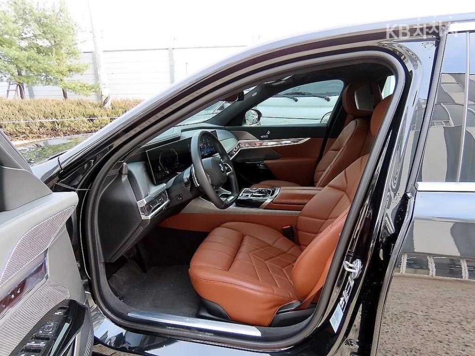 BMW 7er — miniaturë 5