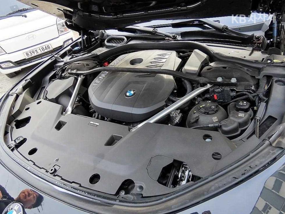 BMW 7er — miniaturë 19
