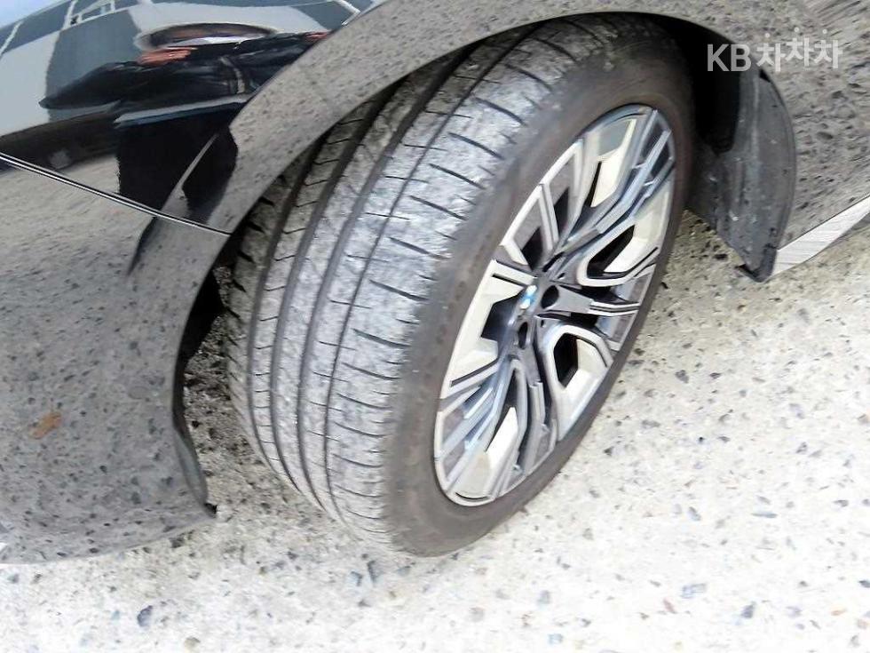 BMW 7er — miniaturë 20