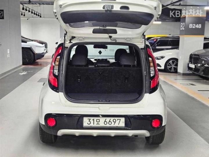 Kia Soul 1.6 Gasoline Trendy 5