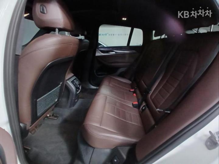 BMW X4 New G02 xDrive 20i xLine 8